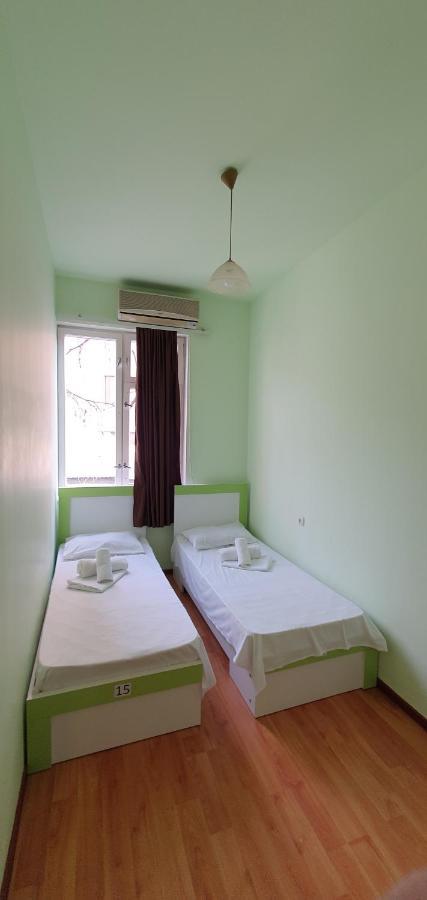 Tempus Hotel-Hostel Yerevan Exterior photo