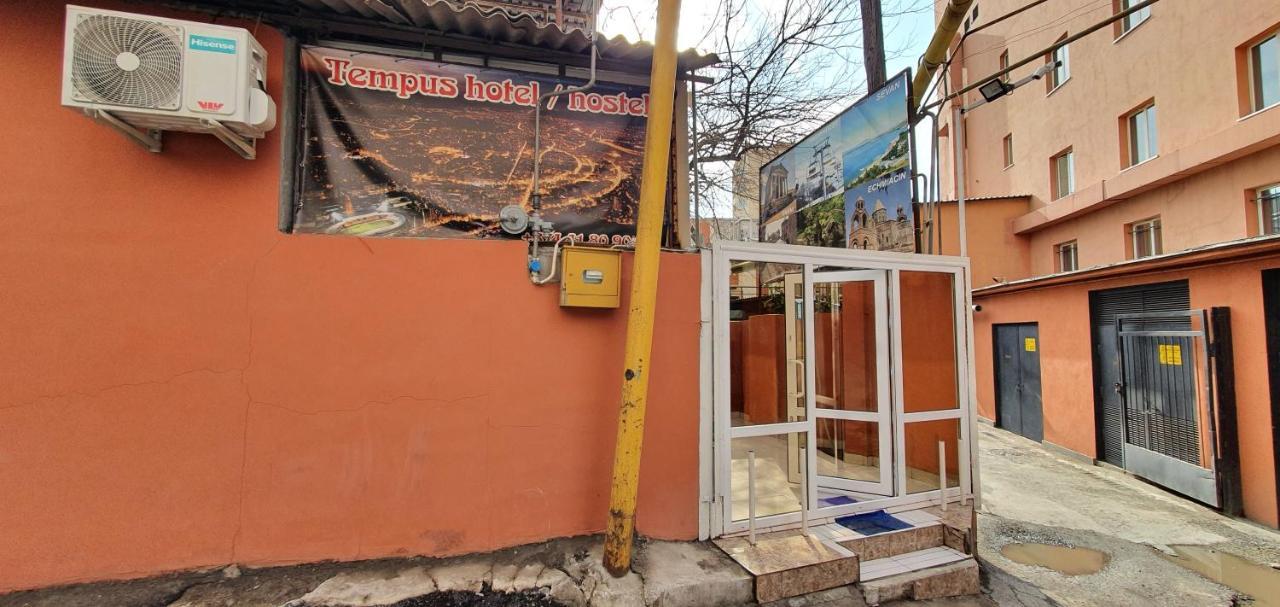 Tempus Hotel-Hostel Yerevan Exterior photo
