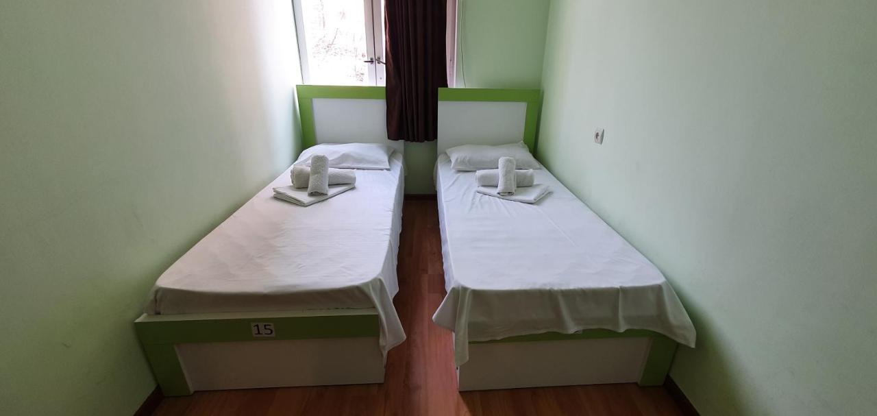 Tempus Hotel-Hostel Yerevan Exterior photo